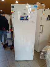 outletes  fagyasztószekrény Beko RFNE448E45W